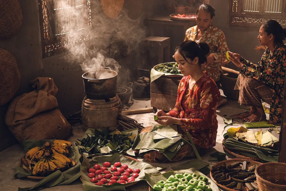 Bàn nướng đông khách tại Huỳnh Hữu Xuân